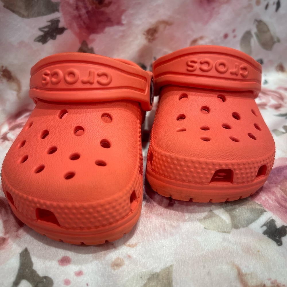 Crocs Toddler Classic Clog - Bright Orange Coral